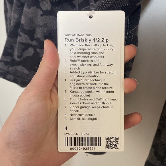 LuLulemon Run Briskly 1/2 Zip - Picture 2 of 2